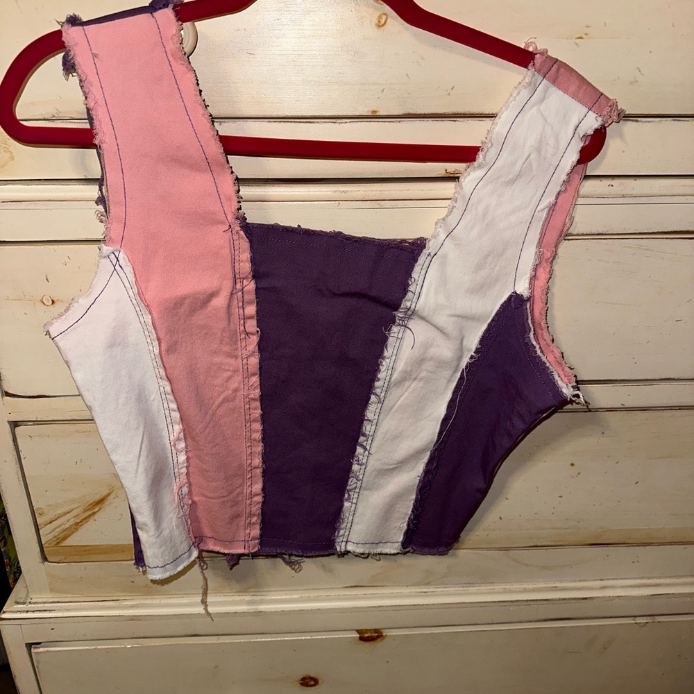Multicolored top